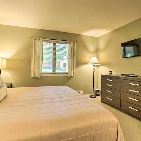 Corner-Unit Condo With Grill Walk To Lake Tahoe! Incline Village Dış mekan fotoğraf