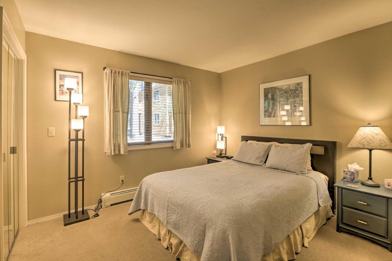 Corner-Unit Condo With Grill Walk To Lake Tahoe! Incline Village Dış mekan fotoğraf