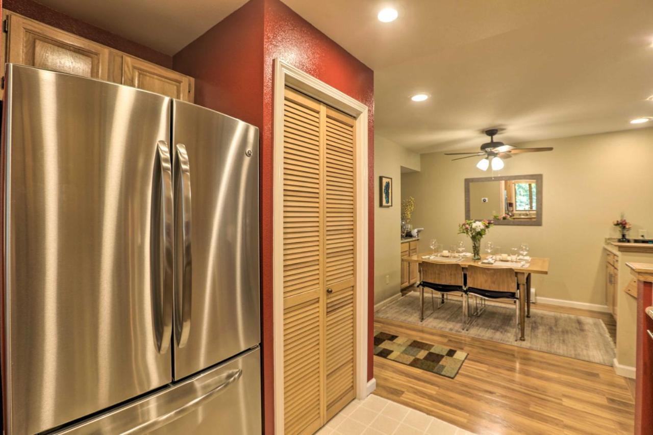 Corner-Unit Condo With Grill Walk To Lake Tahoe! Incline Village Dış mekan fotoğraf