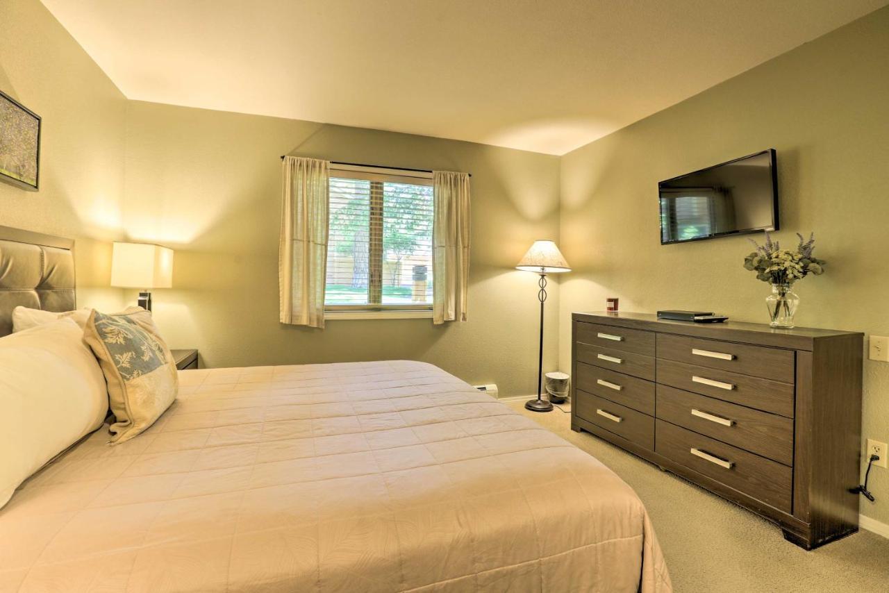 Corner-Unit Condo With Grill Walk To Lake Tahoe! Incline Village Dış mekan fotoğraf