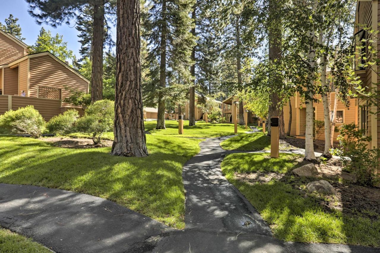Corner-Unit Condo With Grill Walk To Lake Tahoe! Incline Village Dış mekan fotoğraf